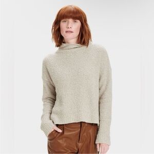 UGG Women's Sage Off White Sweater Large